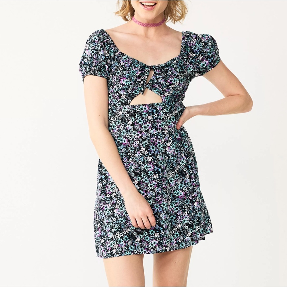 SO Front-Tie Keyhole Cutout Fit And Flare Mini Dress